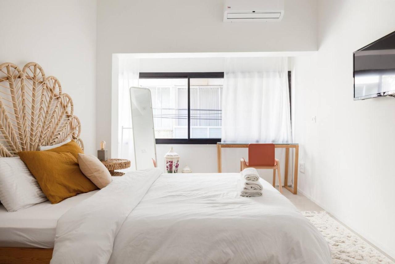 Renovated Large 3Rm Apartment 5 Min From The Beach تل أبيب المظهر الخارجي الصورة
