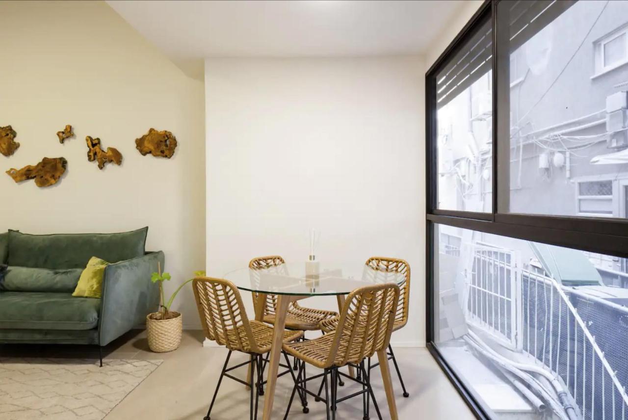 Renovated Large 3Rm Apartment 5 Min From The Beach تل أبيب المظهر الخارجي الصورة