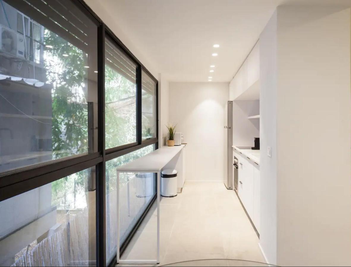 Renovated Large 3Rm Apartment 5 Min From The Beach تل أبيب المظهر الخارجي الصورة