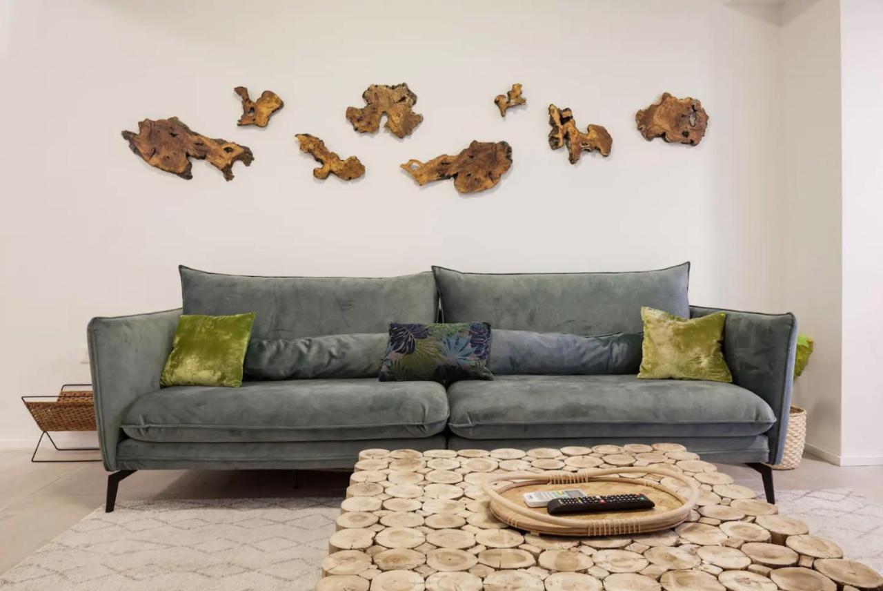 Renovated Large 3Rm Apartment 5 Min From The Beach تل أبيب المظهر الخارجي الصورة